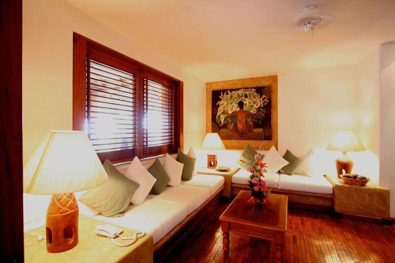 Villa Carolina Boutique Hotel Adults Only Zihuatanejo Exteriör bild